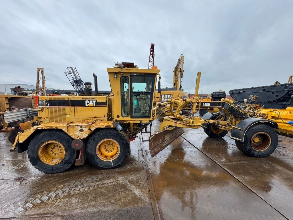 Grader CAT 140 H: picture 6
