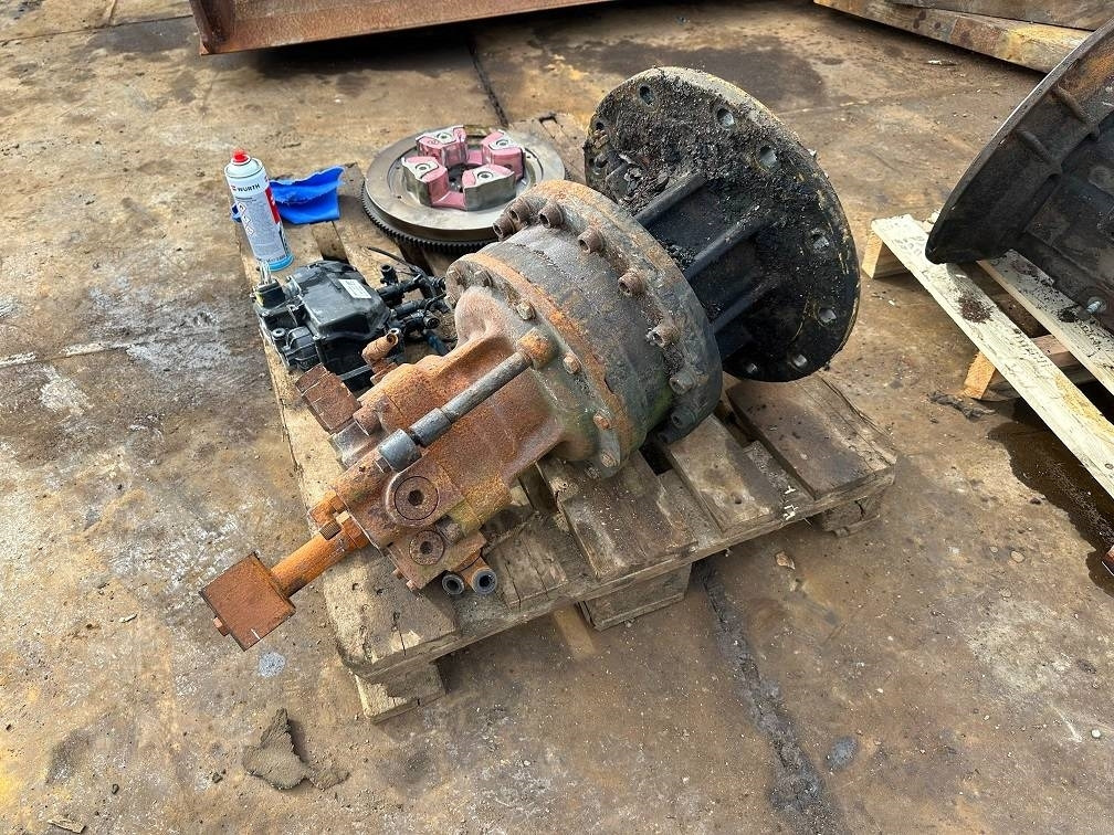 CAT 323 swing motor 515-6105 378-9516 - Hydraulics for Construction machinery: picture 4 CAT 323 swing motor 515-6105 378-9516 - Hydraulics for Construction machinery: picture 4