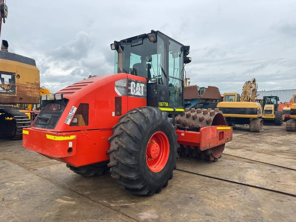 CAT CP 533 E - Compactor: picture 5 CAT CP 533 E - Compactor: picture 5