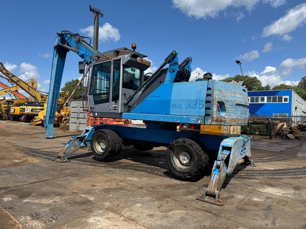 Fuchs MHL 335 - Waste/ Industry handler: picture 3 Fuchs MHL 335 - Waste/ Industry handler: picture 3
