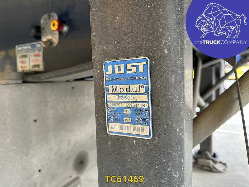 Curtainsider semi-trailer Fruehauf: picture 20