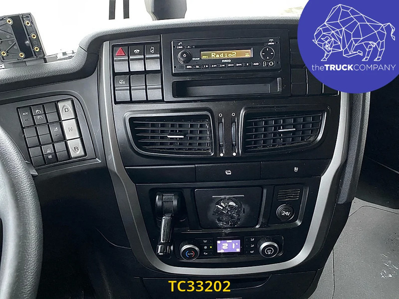 Iveco Stralis 420 - Curtainsider truck: picture 4 Iveco Stralis 420 - Curtainsider truck: picture 4