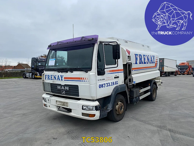 MAN L 2000 12.220 - Tank truck: picture 1 MAN L 2000 12.220 - Tank truck: picture 1