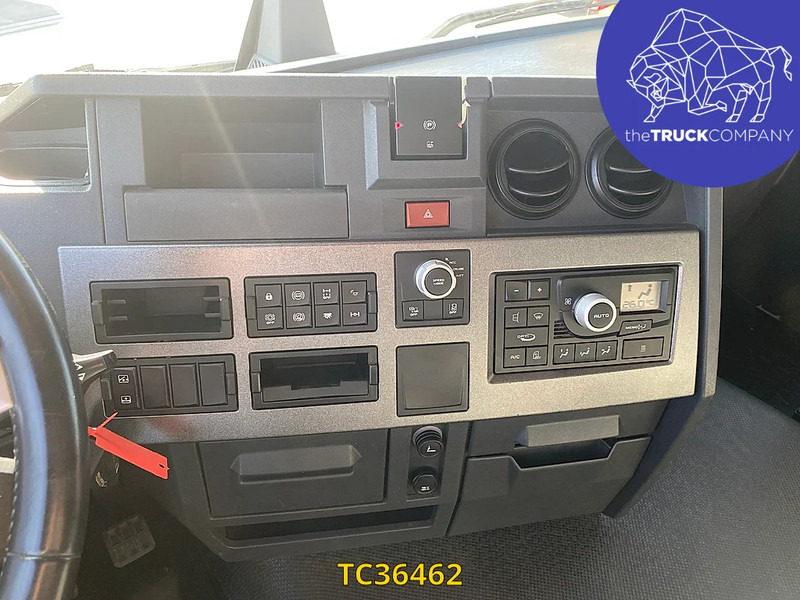 Renault T 460 - Tractor unit: picture 3 Renault T 460 - Tractor unit: picture 3