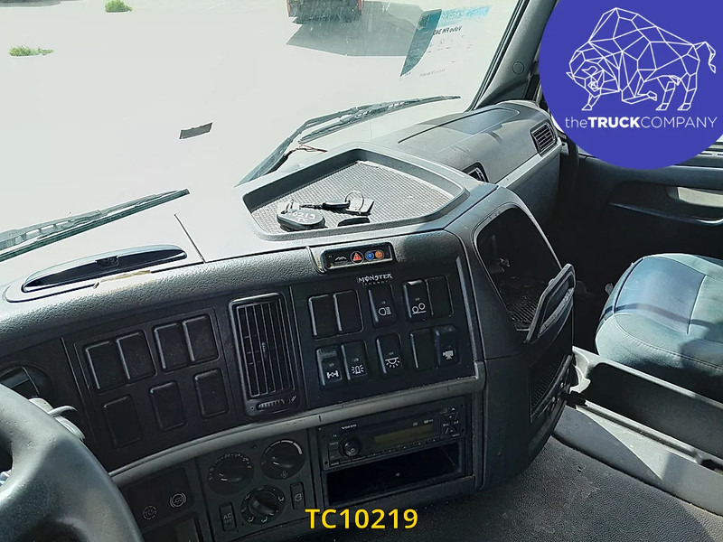 Volvo FM 340 - Refrigerator truck: picture 3 Volvo FM 340 - Refrigerator truck: picture 3