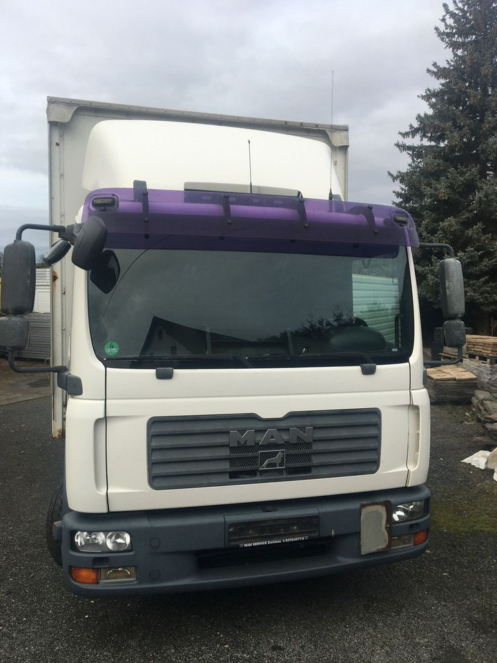 MAN 12.210 Erst 302000 km - Curtainsider truck: picture 1 MAN 12.210 Erst 302000 km - Curtainsider truck: picture 1