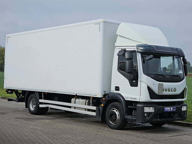 Iveco 150E24 EUROCARGO - Box truck: picture 5 Iveco 150E24 EUROCARGO - Box truck: picture 5