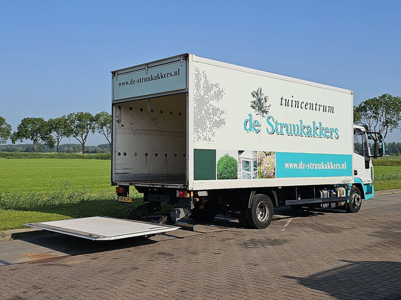 Iveco 75E18 EUROCARGO MANUAL LIFT 3 SEATS - Box truck: picture 3 Iveco 75E18 EUROCARGO MANUAL LIFT 3 SEATS - Box truck: picture 3