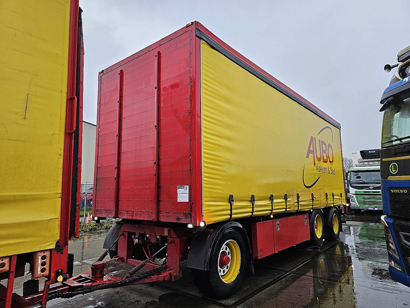 Kelberg SVF 3 AXLE TAILLIFT - Curtainsider trailer: picture 3 Kelberg SVF 3 AXLE TAILLIFT - Curtainsider trailer: picture 3