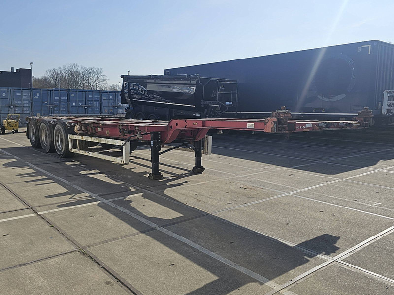 Krone SD 27 2x20ft 1x30ft 1x40ft - Container transporter/ Swap body semi-trailer: picture 3 Krone SD 27 2x20ft 1x30ft 1x40ft - Container transporter/ Swap body semi-trailer: picture 3