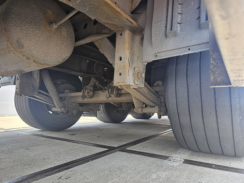 Curtainsider semi-trailer Krone SD: picture 8