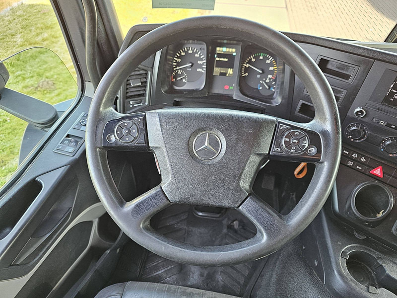 Interior photo 2: Refrigerator truck Mercedes-Benz ANTOS 1830 L