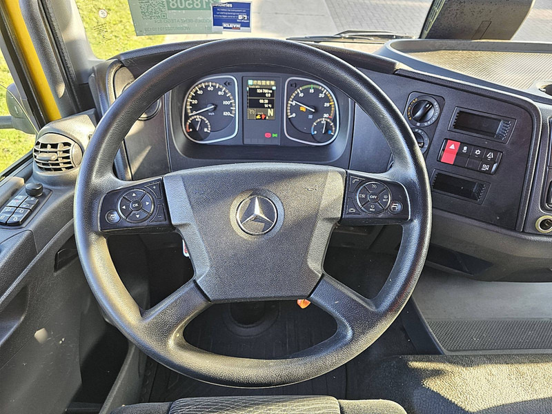 Refrigerator truck Mercedes-Benz ATEGO 824 CARRIER AIRCO LIFT: picture 11 Refrigerator truck Mercedes-Benz ATEGO 824 CARRIER AIRCO LIFT: picture 11