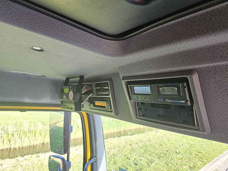 Refrigerator truck Mercedes-Benz ATEGO 824 CARRIER AIRCO LIFT: picture 12 Refrigerator truck Mercedes-Benz ATEGO 824 CARRIER AIRCO LIFT: picture 12