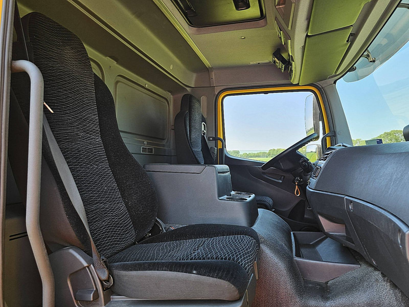 Refrigerator truck Mercedes-Benz ATEGO 824 CARRIER MULTI TEMP: picture 7