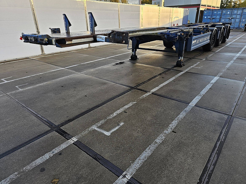 Container transporter/ Swap body semi-trailer Renders ROC 16.27CC: picture 14