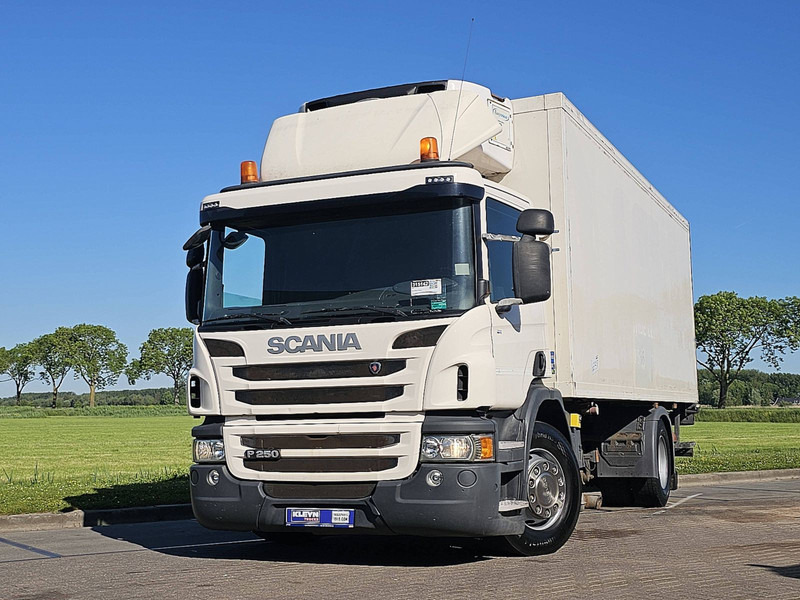 Scania P250 CARRIER LIFT 286TKM - Refrigerator truck: picture 1 Scania P250 CARRIER LIFT 286TKM - Refrigerator truck: picture 1