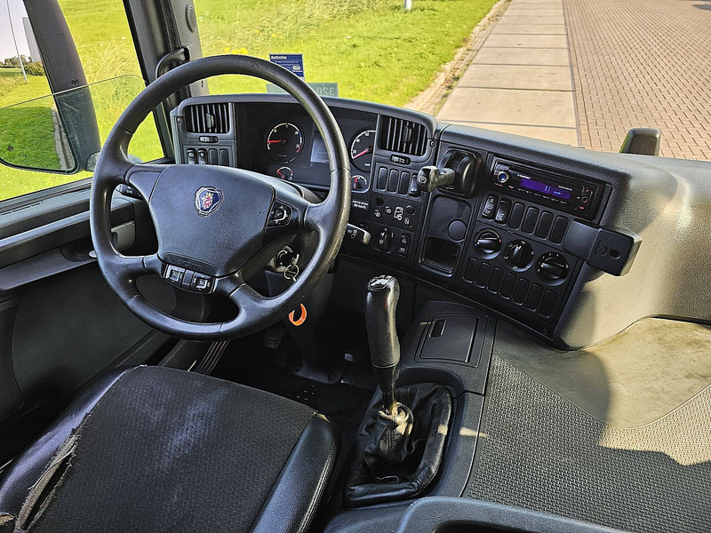Curtainsider truck Scania P360 2500 kg lift: picture 8 Curtainsider truck Scania P360 2500 kg lift: picture 8