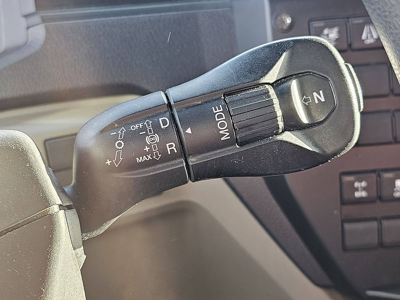 Tractor unit MAN 18.470 TGX GX RETARDER 2X TANK: picture 12