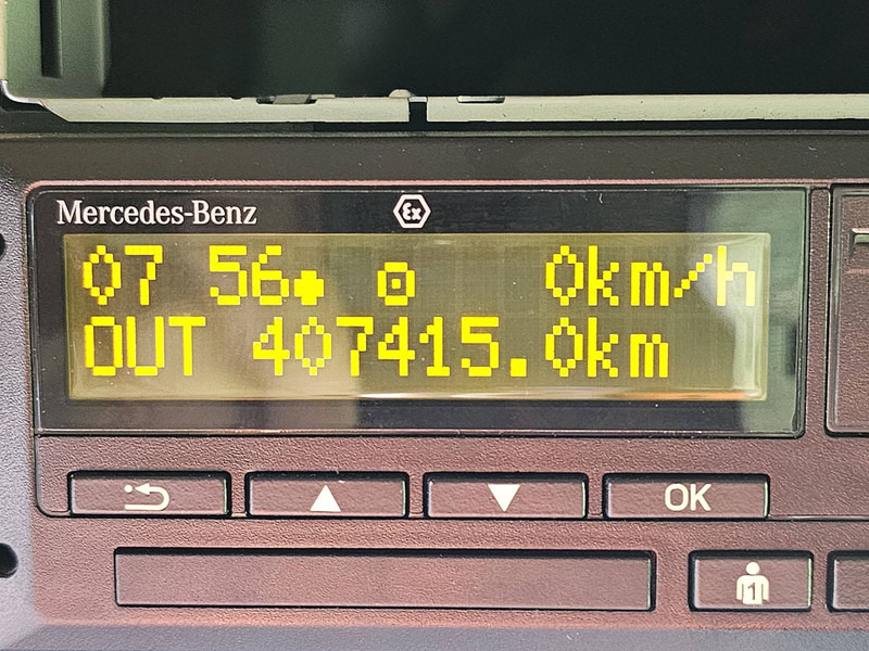 Tractor unit Mercedes-Benz ACTROS 1846 4X4 HAD PTO+HYDR.: picture 9 Tractor unit Mercedes-Benz ACTROS 1846 4X4 HAD PTO+HYDR.: picture 9