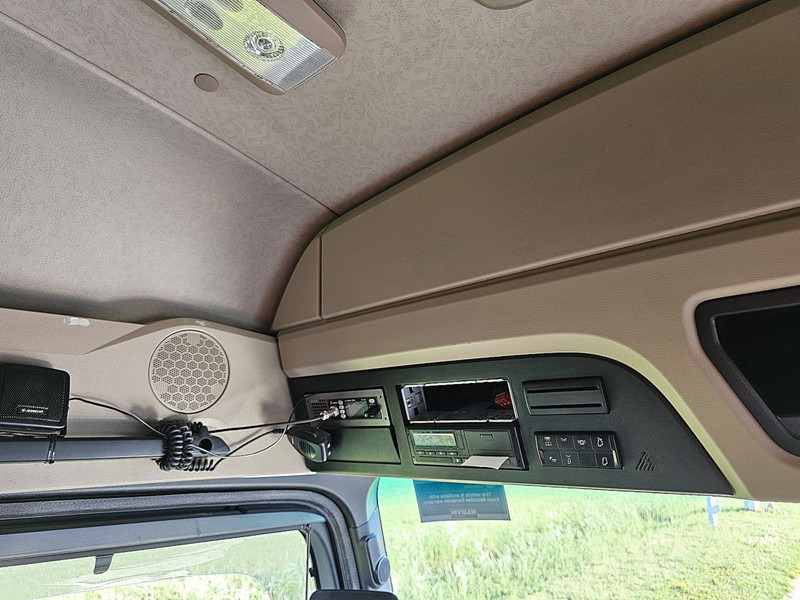 Tractor unit Mercedes-Benz ACTROS 1846 4X4 HAD PTO+HYDR.: picture 11 Tractor unit Mercedes-Benz ACTROS 1846 4X4 HAD PTO+HYDR.: picture 11