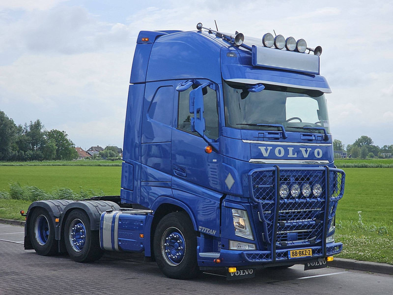 Volvo FH 460 XL 6X2 SPECIAL SHOW - Tractor unit: picture 5 Volvo FH 460 XL 6X2 SPECIAL SHOW - Tractor unit: picture 5