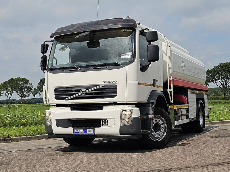 Volvo FE 260.18 - Tank truck: picture 1 Volvo FE 260.18 - Tank truck: picture 1