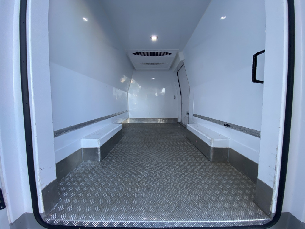 Iveco Daily 35S14 Hi-Matic Klimaautom. Kerstner 206 RA - Refrigerated van: picture 5 Iveco Daily 35S14 Hi-Matic Klimaautom. Kerstner 206 RA - Refrigerated van: picture 5