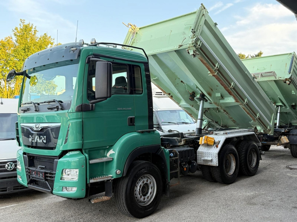 MAN TGS 26.500 6x4 12m³ Kipper Retarder NAVI 1.Hand - Tipper: picture 1 MAN TGS 26.500 6x4 12m³ Kipper Retarder NAVI 1.Hand - Tipper: picture 1