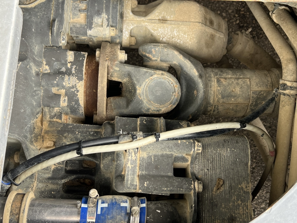 Tractor unit Daf XF 510 4x4 Hydrodrive Orig.479`Km Alu Retarder: picture 15 Tractor unit Daf XF 510 4x4 Hydrodrive Orig.479`Km Alu Retarder: picture 15