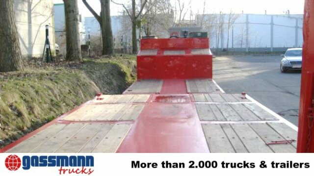 Low loader semi-trailer for transportation of heavy machinery Goldhofer Goldhofer STZ-TL3-32/80 Nutzlast: 35 to., 5,85 m: picture 9