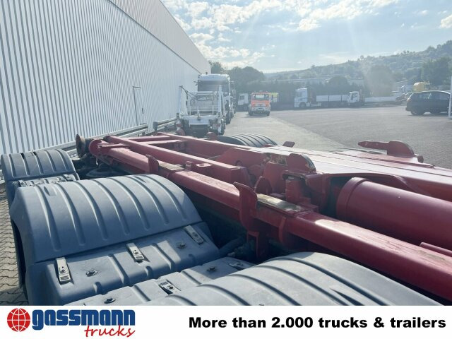 MAN TGA 25.530 8x4-4 BL, Lift-/Lenkachse - Hook lift truck: picture 2 MAN TGA 25.530 8x4-4 BL, Lift-/Lenkachse - Hook lift truck: picture 2