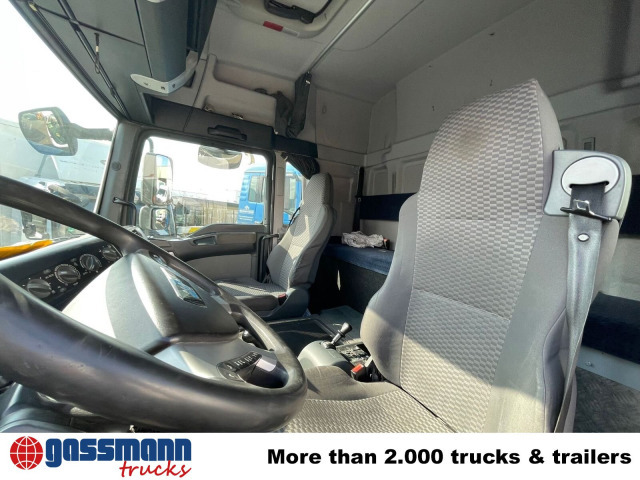 MAN TGM 18.330 4X2 LL, Fahrschulausstattung - Container transporter/ Swap body truck: picture 3 MAN TGM 18.330 4X2 LL, Fahrschulausstattung - Container transporter/ Swap body truck: picture 3