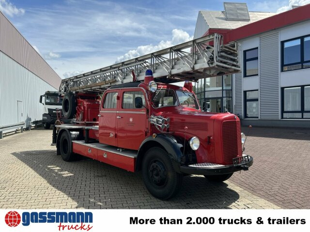 Fire truck Mercedes-Benz LF 311 3250/3500 - Oldtimer Feuerwehrfahrzeug: picture 9