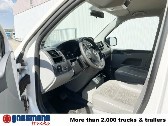 Volkswagen T5 2.0 TDI 4x2, Krankenwagen - Ambulance: picture 3 Volkswagen T5 2.0 TDI 4x2, Krankenwagen - Ambulance: picture 3