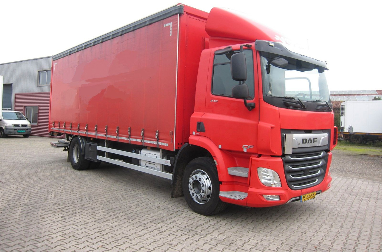 DAF CF 230 19T Schiebeplane LBW Portalturen - Curtainsider truck: picture 2 DAF CF 230 19T Schiebeplane LBW Portalturen - Curtainsider truck: picture 2