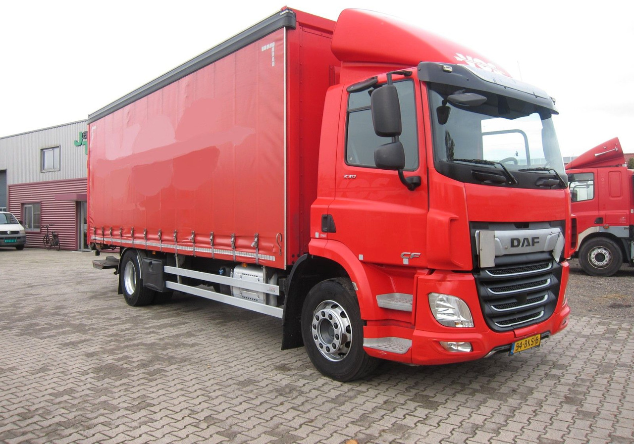 DAF CF 230 19T Schiebeplane LDW Portalturen - Curtainsider truck: picture 1 DAF CF 230 19T Schiebeplane LDW Portalturen - Curtainsider truck: picture 1