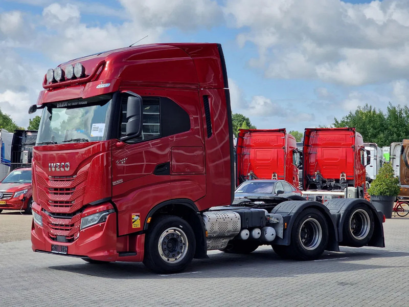 Iveco S-WAY 570 6x2 - Retarder - Full air - 3.20 WB - Navi - Tractor unit: picture 3 Iveco S-WAY 570 6x2 - Retarder - Full air - 3.20 WB - Navi - Tractor unit: picture 3