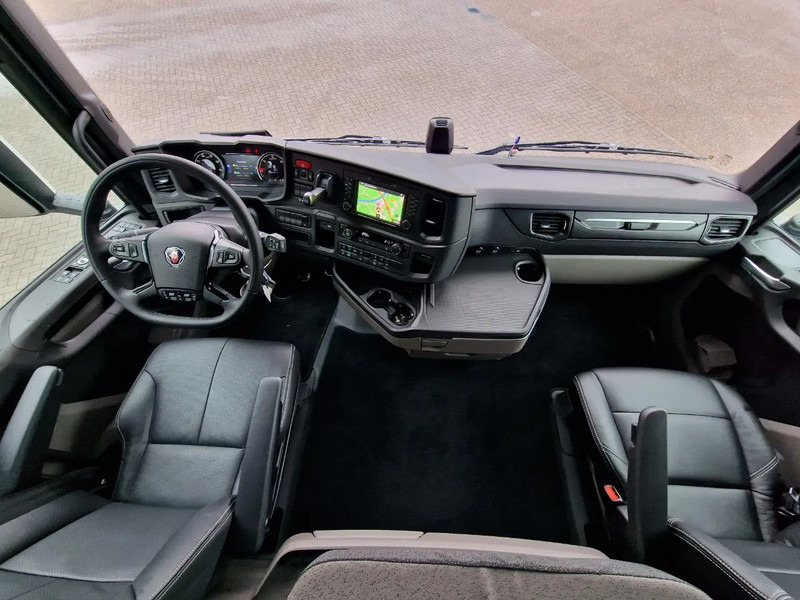 New Tractor unit Scania 660S V8 NGS Highline 6x2/4 - New - Old dashboard - Full spec - Retarder - Night clima - Led - Leather - Navi: picture 11