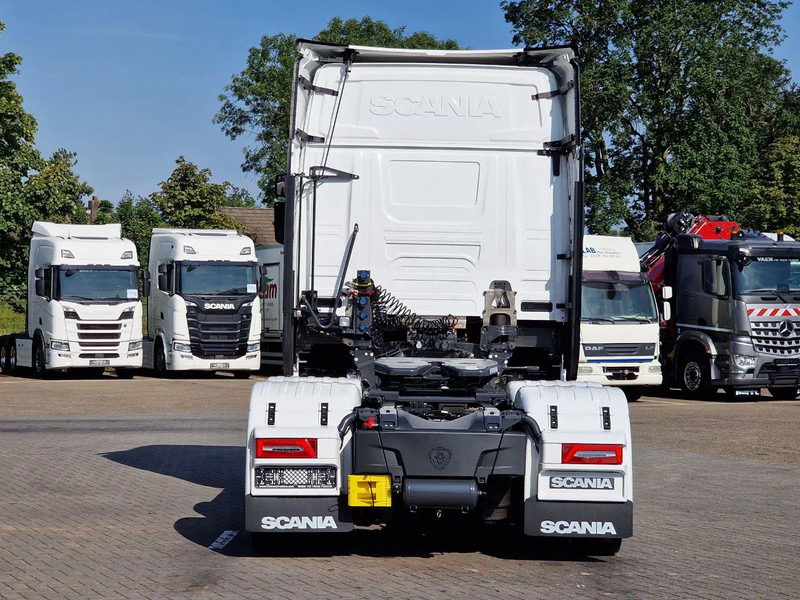 New Tractor unit Scania 660S V8 NGS Highline 6x2/4 - New - Old dashboard - Full spec - Retarder - Night clima - Led - Leather - Navi: picture 6