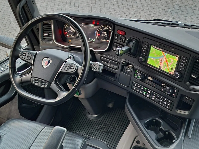 Tractor unit Scania R560 Highline 6x2 - BUFFL - Retarder - Full air - 3.15 WB - Leather: picture 12