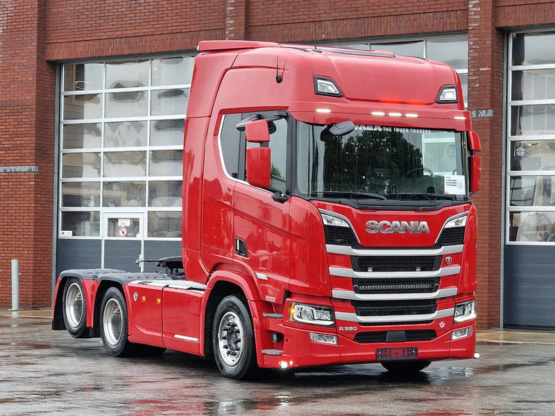 Scania R580 V8 NGS Highline 6x2 - Retarder - Leather - Full air - 3.15 WB - Navi - Led - No EGR - Tractor unit: picture 1 Scania R580 V8 NGS Highline 6x2 - Retarder - Leather - Full air - 3.15 WB - Navi - Led - No EGR - Tractor unit: picture 1