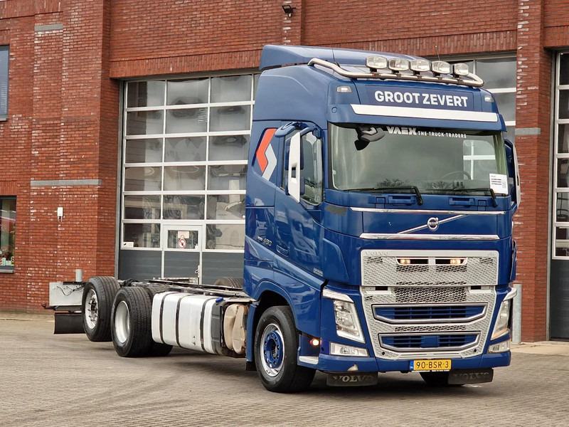 Volvo FH 13.460 Globetrotter 6x2 - Chassis - 4.90 WB - Full air - Euro 6 - VEB+ - Cab chassis truck: picture 1 Volvo FH 13.460 Globetrotter 6x2 - Chassis - 4.90 WB - Full air - Euro 6 - VEB+ - Cab chassis truck: picture 1
