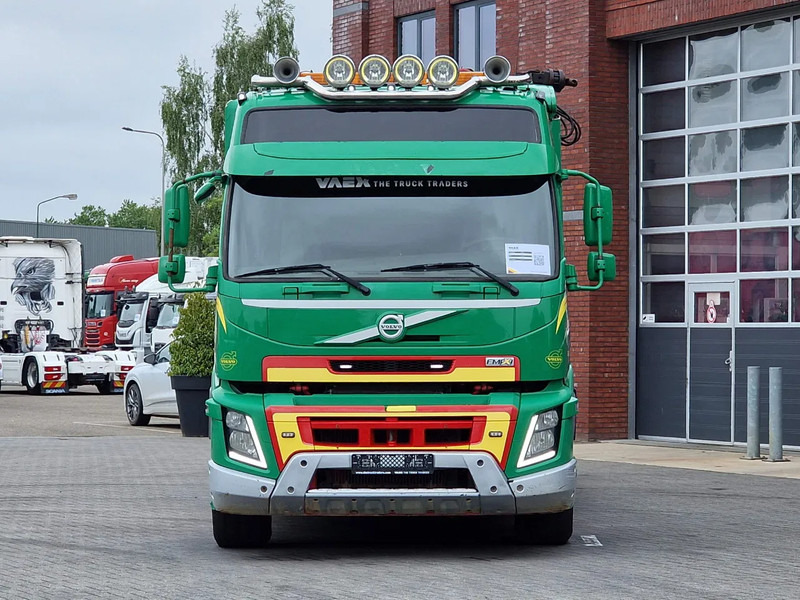 Volvo FMX 500 8x4*4 - HMF 2820 K5 Crane - Sawo Cable system - 3 sides Tipping - Euro 6 - Cable system truck, Crane truck: picture 3 Volvo FMX 500 8x4*4 - HMF 2820 K5 Crane - Sawo Cable system - 3 sides Tipping - Euro 6 - Cable system truck, Crane truck: picture 3