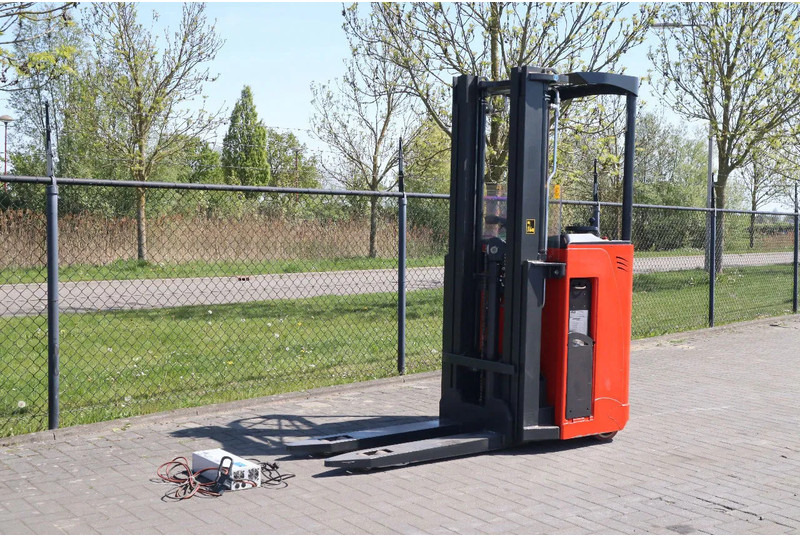 Actil L 1350 | TRIPLEX | SIDESHIFT - Reach truck: picture 2 Actil L 1350 | TRIPLEX | SIDESHIFT - Reach truck: picture 2