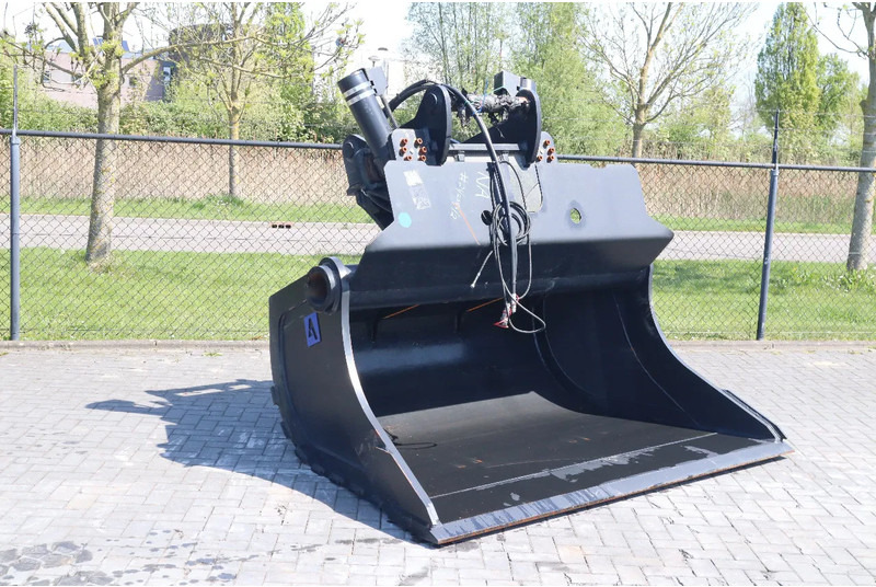 Agder TILT BUCKET | GRADING BUCKET | S90 - G90 | 3000 L - Bucket for Construction machinery: picture 3 Agder TILT BUCKET | GRADING BUCKET | S90 - G90 | 3000 L - Bucket for Construction machinery: picture 3