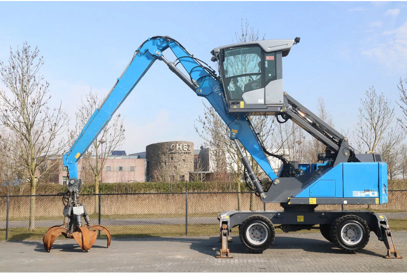 Fuchs MHL 320 | PEEL GRAB | UMSCHLAG | GOOD TIRES - Waste/ Industry handler: picture 1 Fuchs MHL 320 | PEEL GRAB | UMSCHLAG | GOOD TIRES - Waste/ Industry handler: picture 1