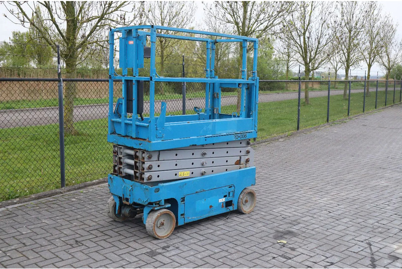Genie GS-1932 | 7.8 METER | 227 KG - Scissor lift: picture 3 Genie GS-1932 | 7.8 METER | 227 KG - Scissor lift: picture 3