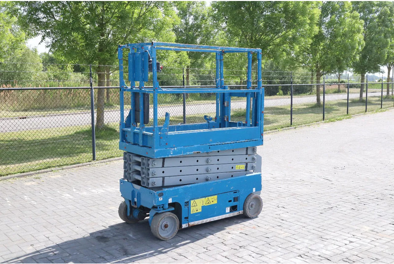 Genie GS-1932 | 7.8 METER | 227 KG - Scissor lift: picture 3 Genie GS-1932 | 7.8 METER | 227 KG - Scissor lift: picture 3