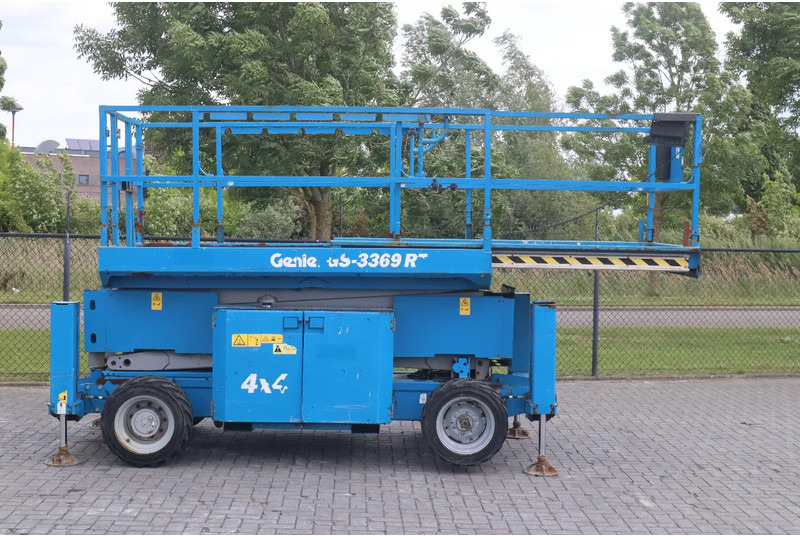 Genie GS-3369 RT | 12 METER | 454 kg - Scissor lift: picture 4 Genie GS-3369 RT | 12 METER | 454 kg - Scissor lift: picture 4